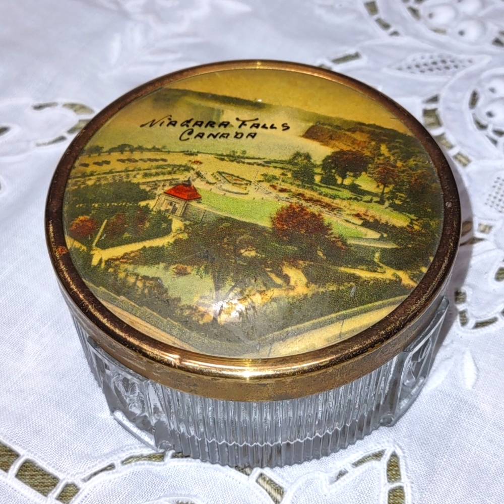 Vintage 1950's Niagara Falls Canada Souvenir Powder Jar with Lid